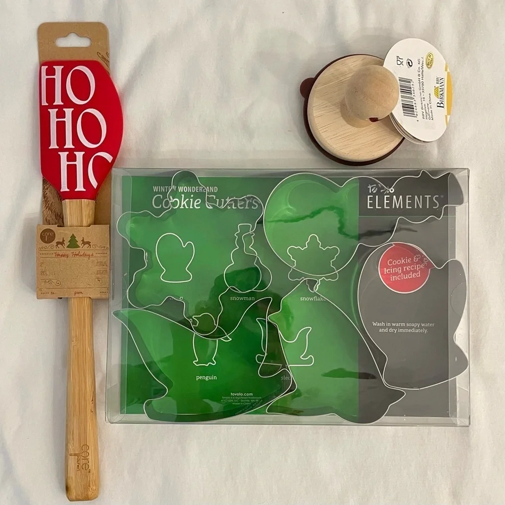 Holiday Baking Gift Set Cookie Cutters, Snowflake Cookie Stamp and Spatula New.
